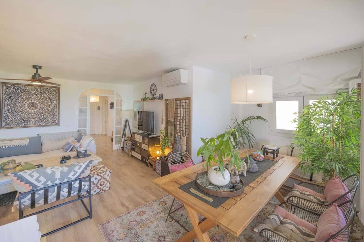 2 bedroom Apartment for sale in Marbella with pool - € 440,000 (Ref: 9274676)