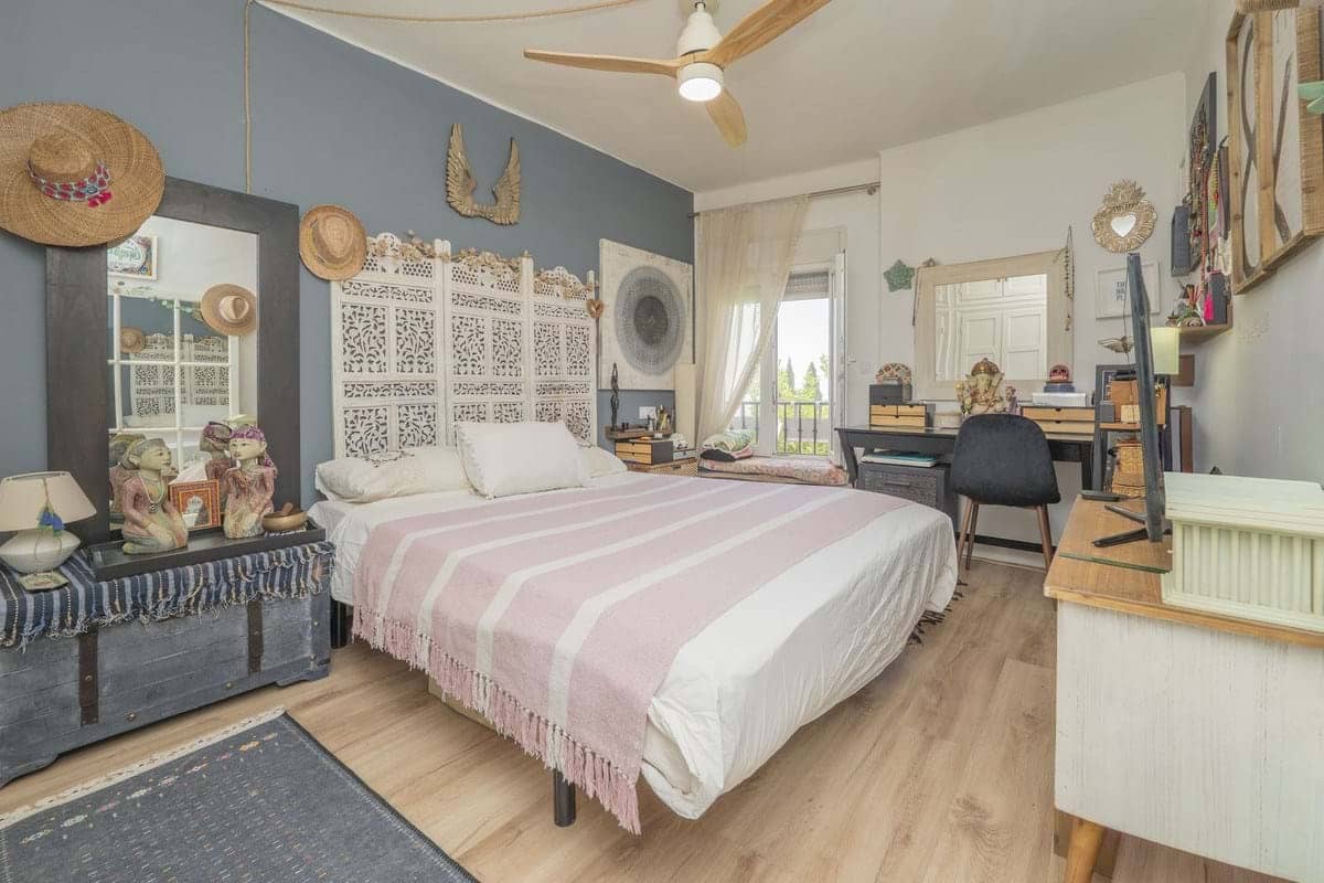 2 bedroom Apartment for sale in Marbella with pool - € 440,000 (Ref: 9274676)