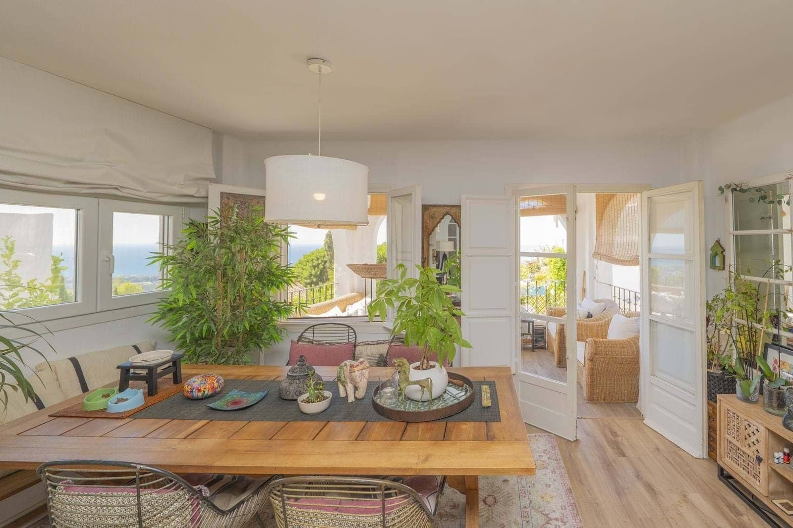 2 bedroom Apartment for sale in Marbella with pool - € 440,000 (Ref: 9274676)