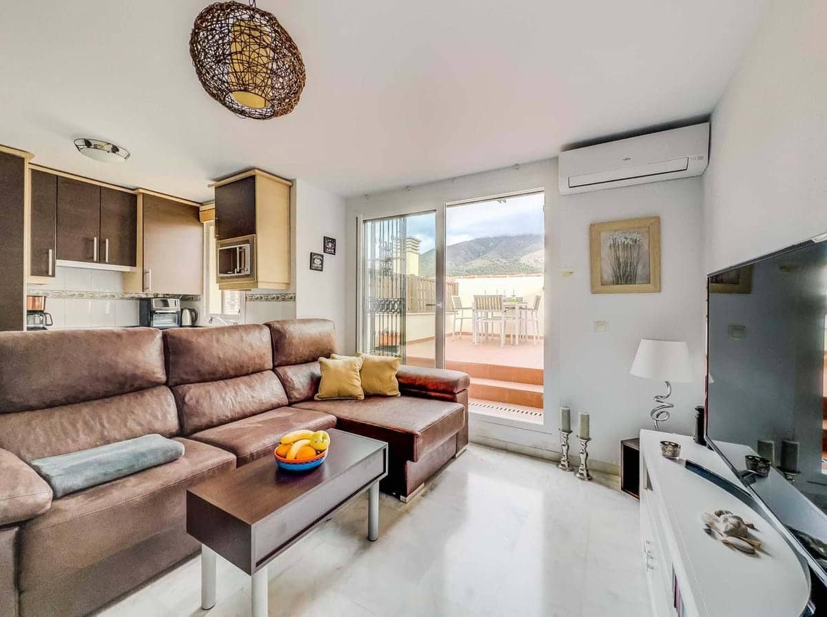 3 bedroom Apartment for sale in Fuengirola with pool garage - € 385,000 (Ref: 9275184)