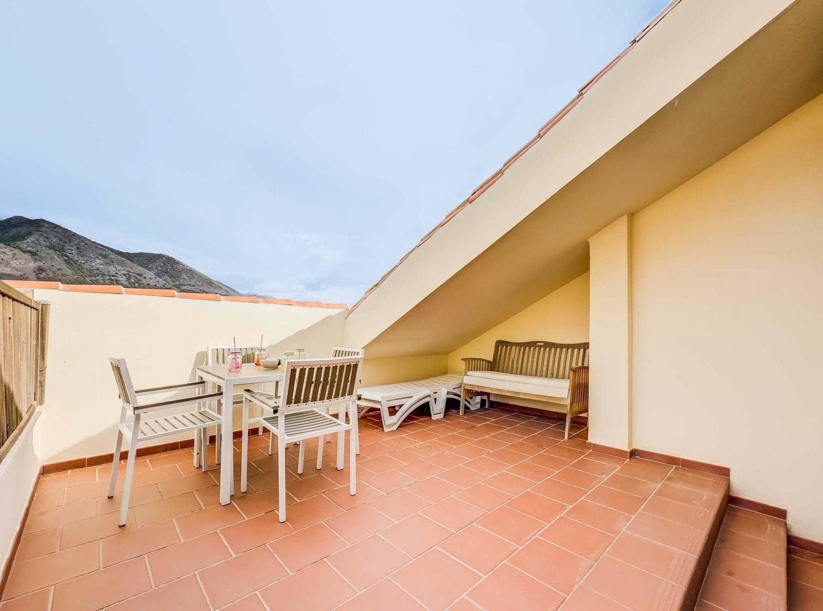 3 bedroom Apartment for sale in Fuengirola with pool garage - € 385,000 (Ref: 9275184)