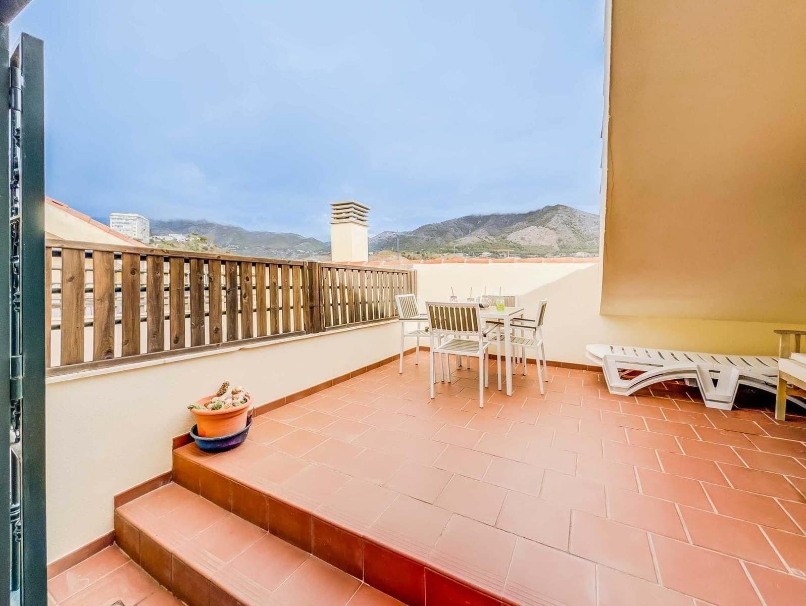 3 bedroom Apartment for sale in Fuengirola with pool garage - € 385,000 (Ref: 9275184)