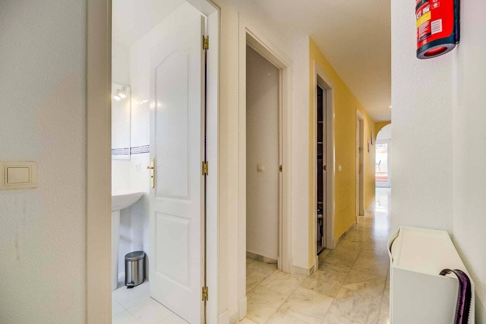 3 bedroom Apartment for sale in Fuengirola with pool garage - € 385,000 (Ref: 9275184)