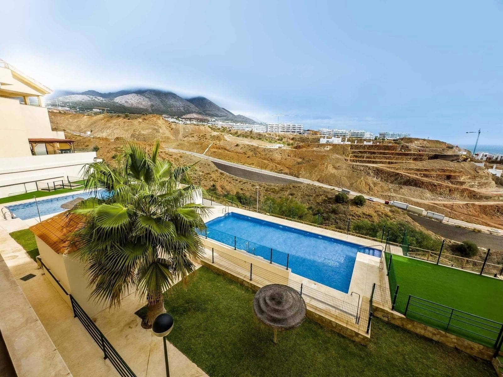 3 bedroom Apartment for sale in Fuengirola with pool garage - € 385,000 (Ref: 9275184)
