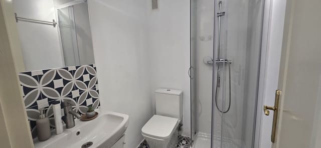 Apartamento de 2 habitaciones en Fuengirola en venta con piscina garaje - 420.000 € (Ref: 9278707)
