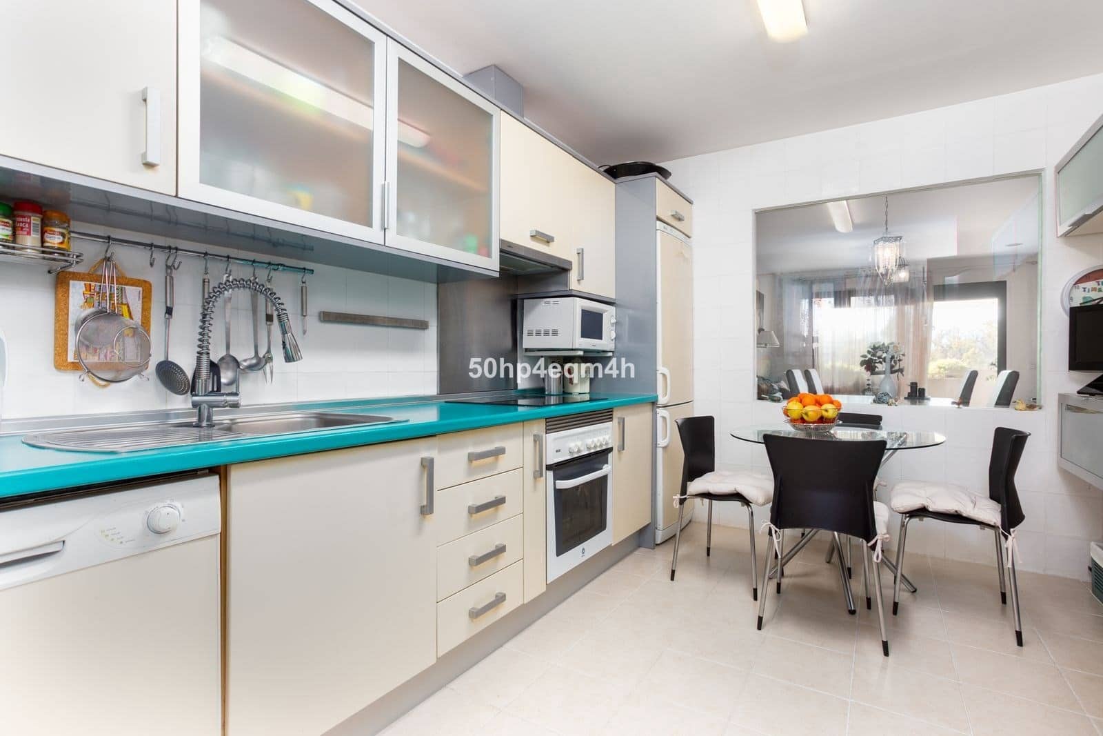 2 bedroom Apartment for sale in Marbella with pool garage - € 422,550 (Ref: 9279605)