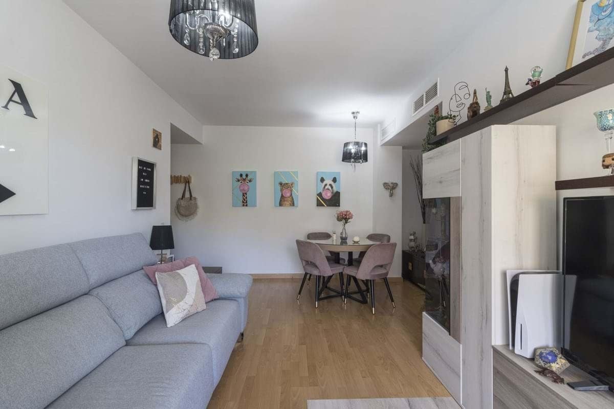 2 bedroom Apartment for sale in Benalmadena with pool garage - € 339,000 (Ref: 9279607)