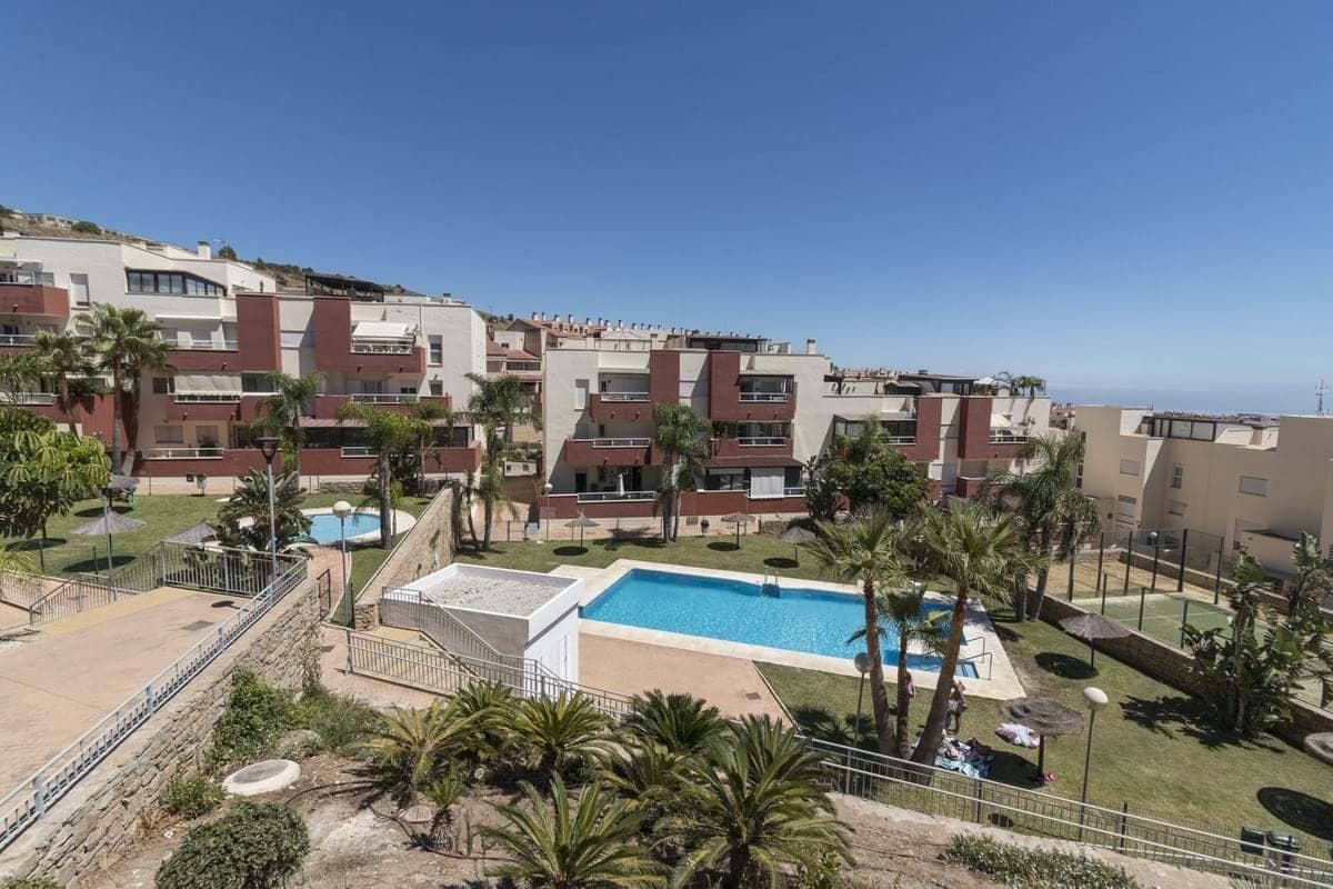 2 bedroom Apartment for sale in Benalmadena with pool garage - € 339,000 (Ref: 9279607)