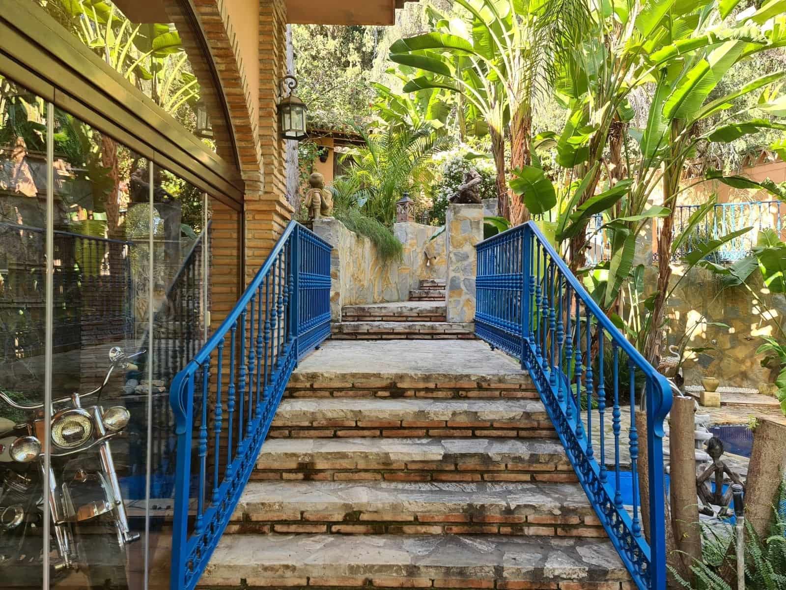 4 bedroom Villa for sale in Mijas with pool garage - € 870,000 (Ref: 9279608)