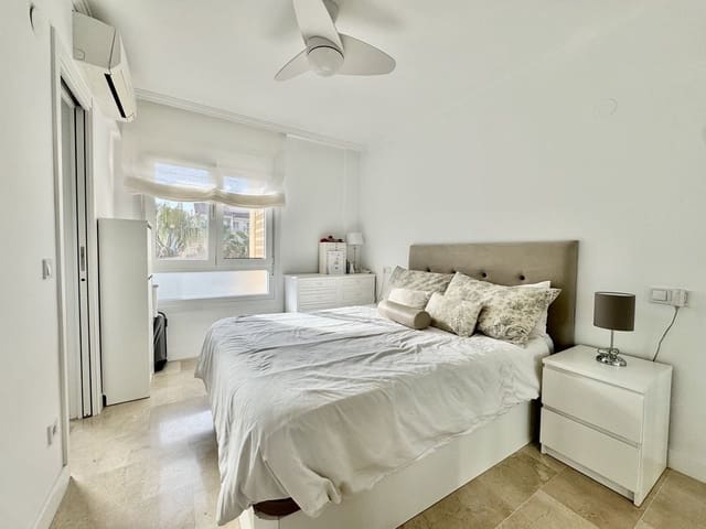 Apartamento de 3 habitaciones en Fuengirola en venta con piscina - 495.000 € (Ref: 9287364)