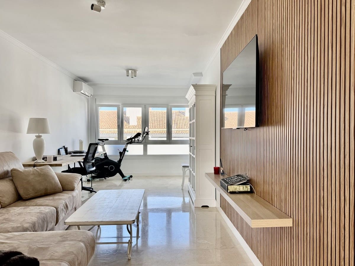 Apartamento de 3 habitaciones en Fuengirola en venta con piscina - 495.000 € (Ref: 9287364)