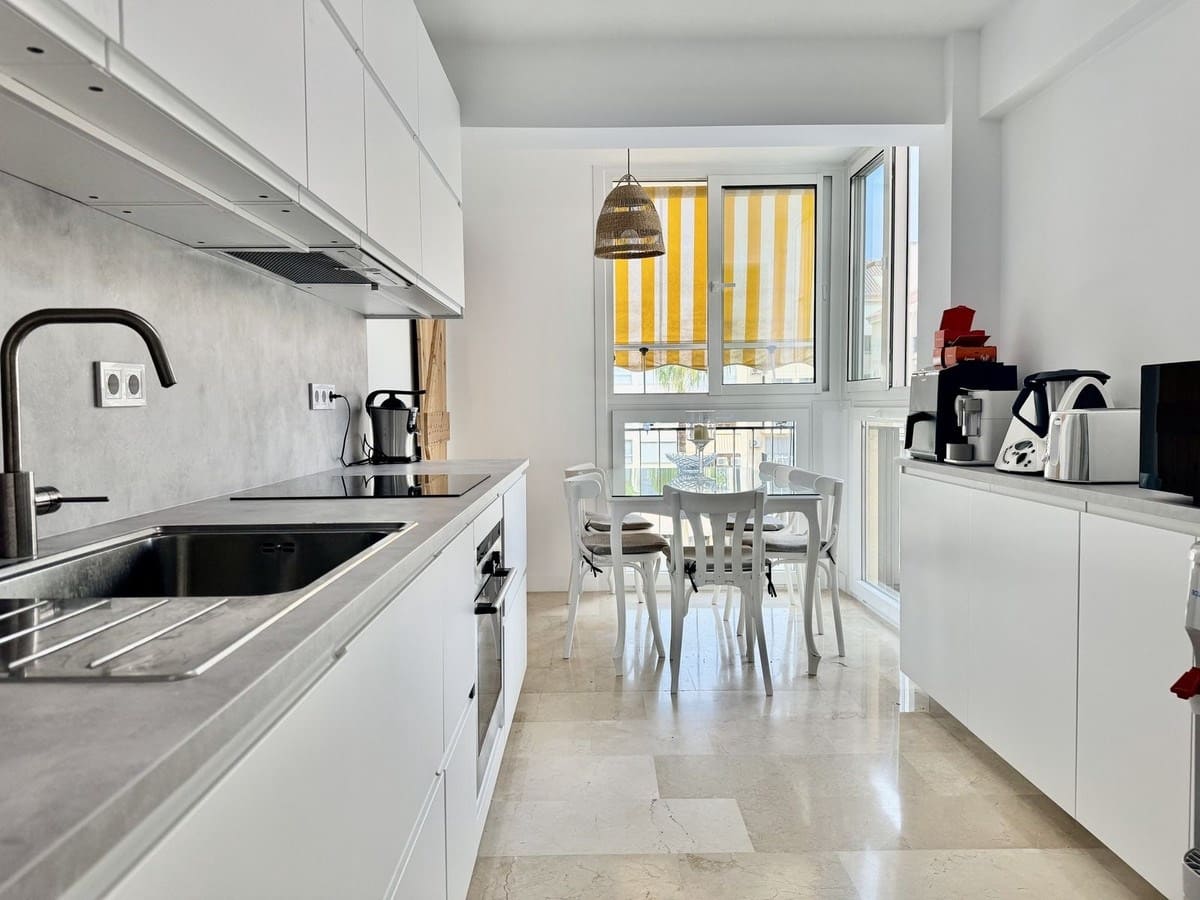 Apartamento de 3 habitaciones en Fuengirola en venta con piscina - 495.000 € (Ref: 9287364)