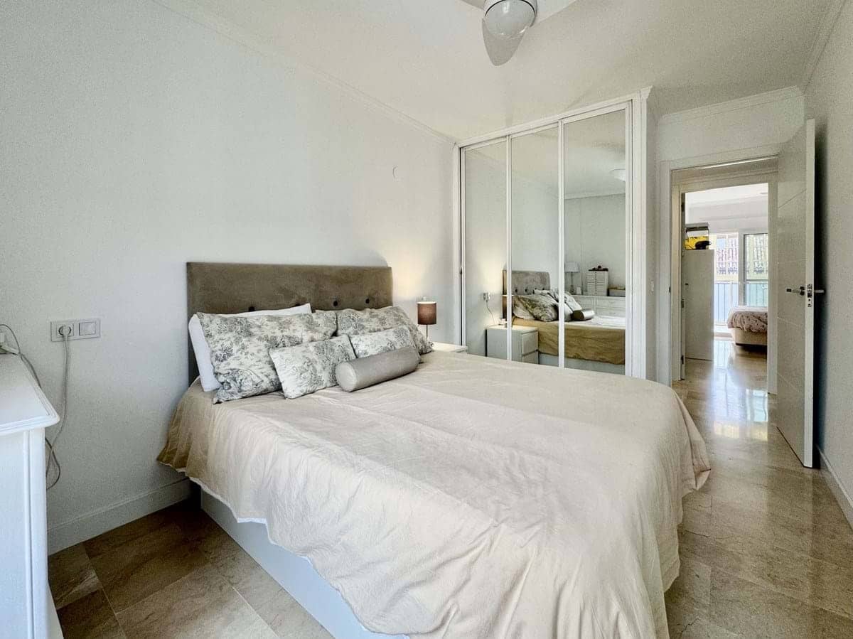 Apartamento de 3 habitaciones en Fuengirola en venta con piscina - 495.000 € (Ref: 9287364)