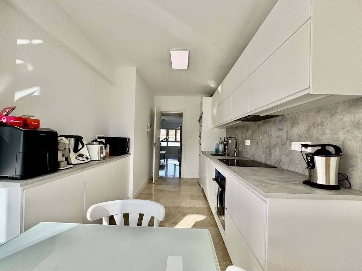 Apartamento de 3 habitaciones en Fuengirola en venta con piscina - 495.000 € (Ref: 9287364)