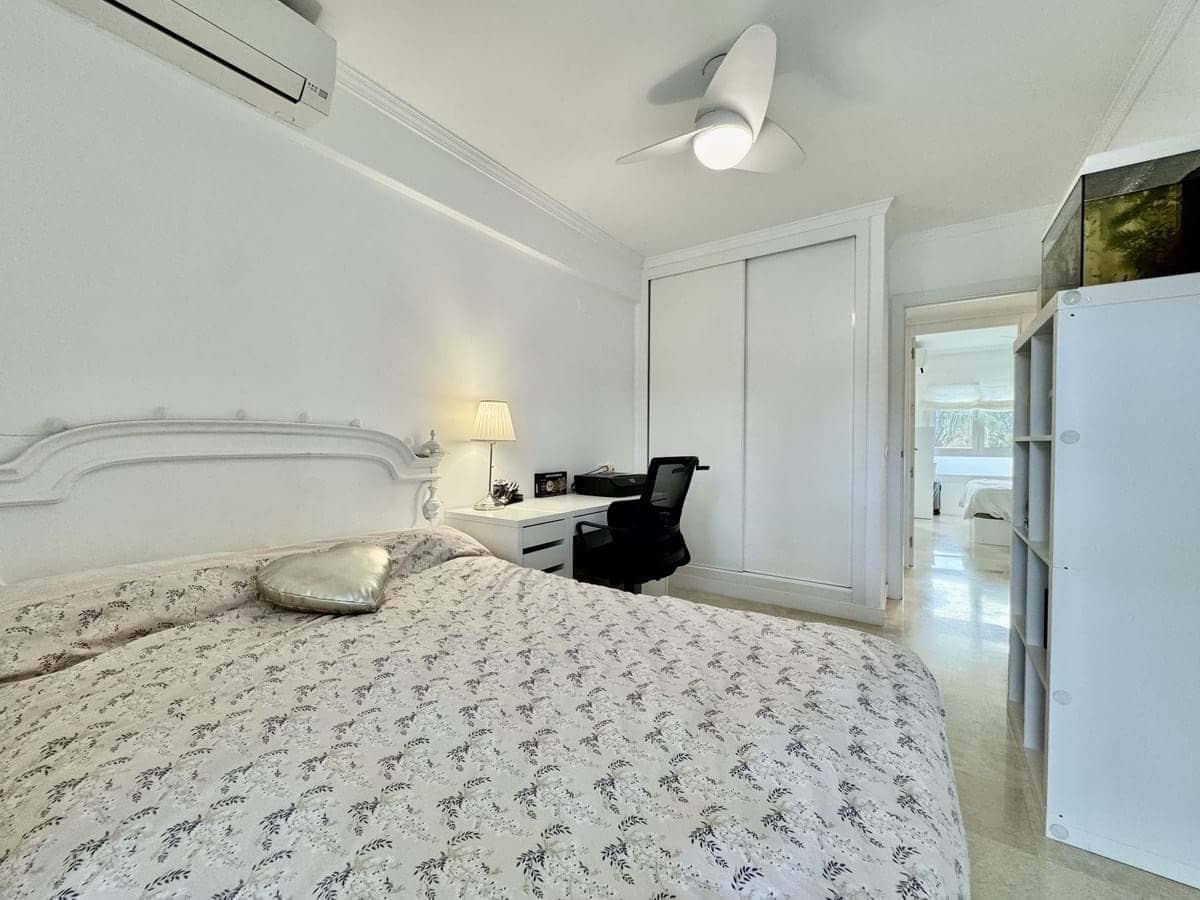 Apartamento de 3 habitaciones en Fuengirola en venta con piscina - 495.000 € (Ref: 9287364)