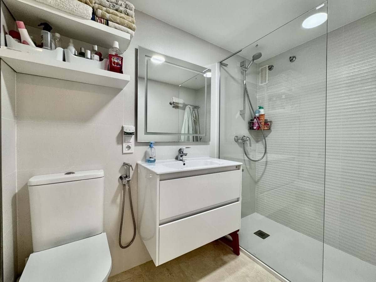 Apartamento de 3 habitaciones en Fuengirola en venta con piscina - 495.000 € (Ref: 9287364)