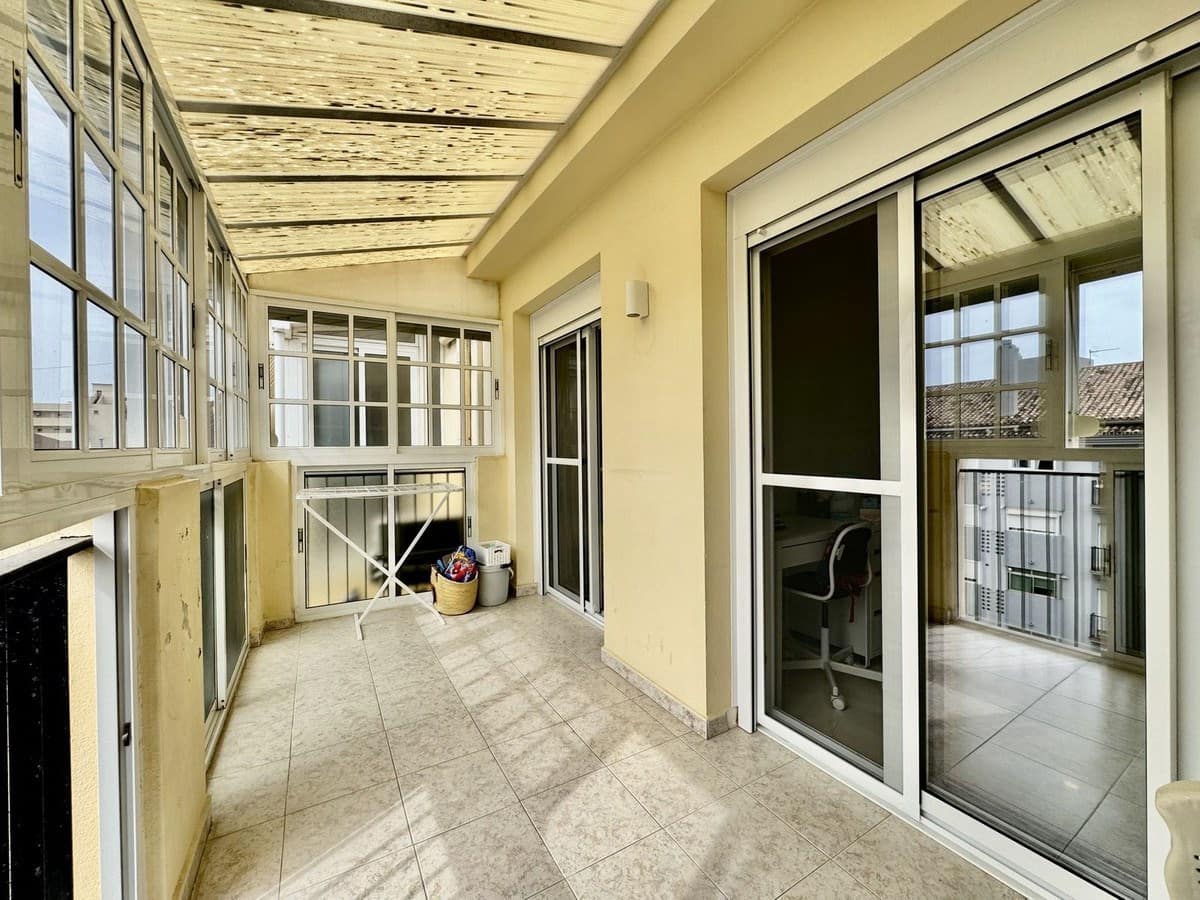 Apartamento de 3 habitaciones en Fuengirola en venta con piscina - 495.000 € (Ref: 9287364)