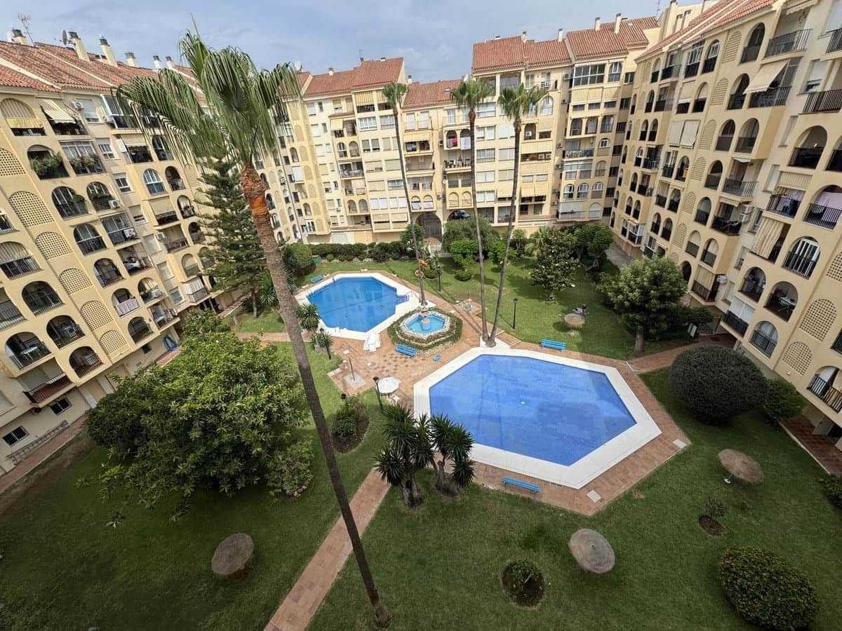 Apartamento de 3 habitaciones en Fuengirola en venta con piscina - 495.000 € (Ref: 9287364)