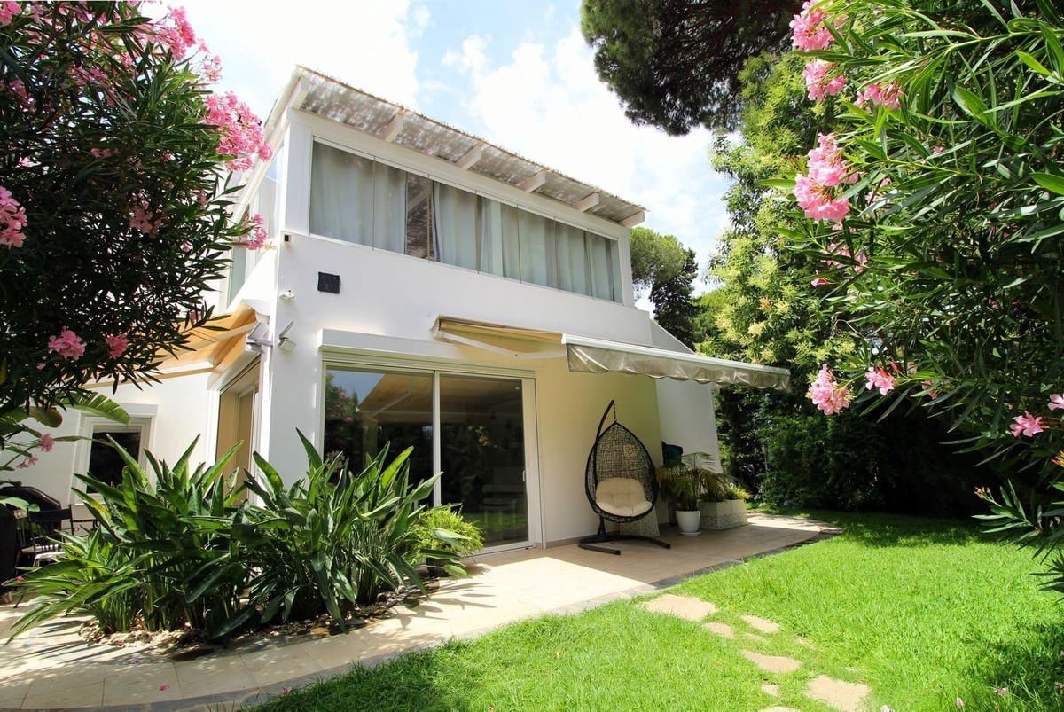 3 bedroom Apartment for sale in Mijas with garage - € 599,000 (Ref: 9287365)