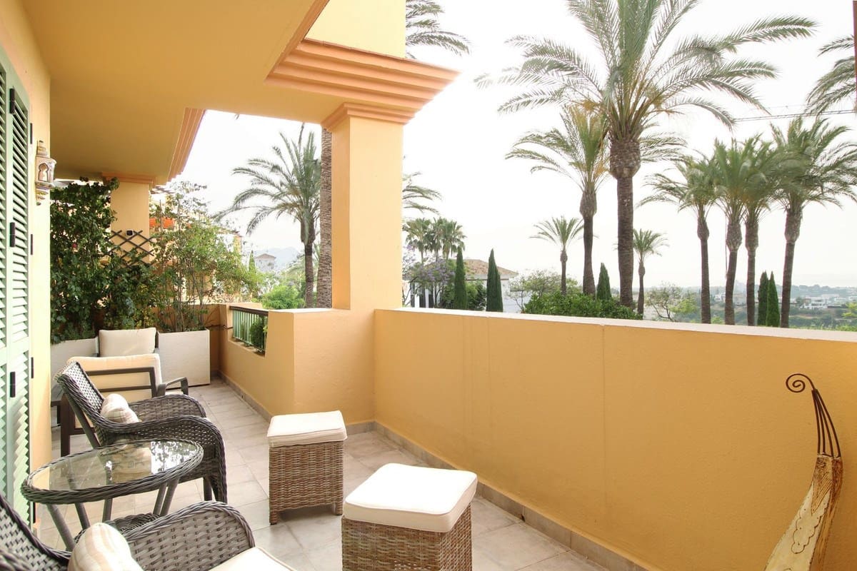 3 makuuhuone Huoneisto myytävänä paikassa Marbella mukana uima-altaan 
autotalli - 750 000 € (Ref: 9287422)