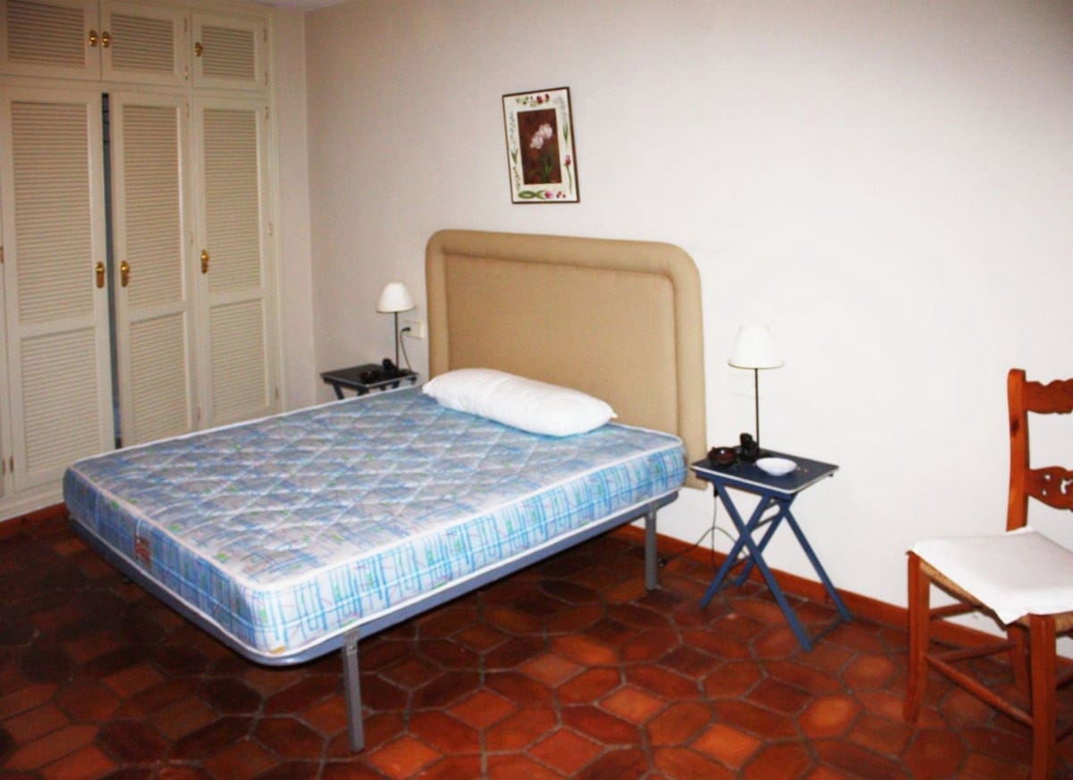 3 bedroom Townhouse for sale in Marbella with pool - € 650,000 (Ref: 9287424)