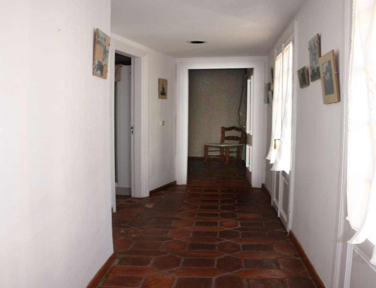 3 bedroom Townhouse for sale in Marbella with pool - € 650,000 (Ref: 9287424)