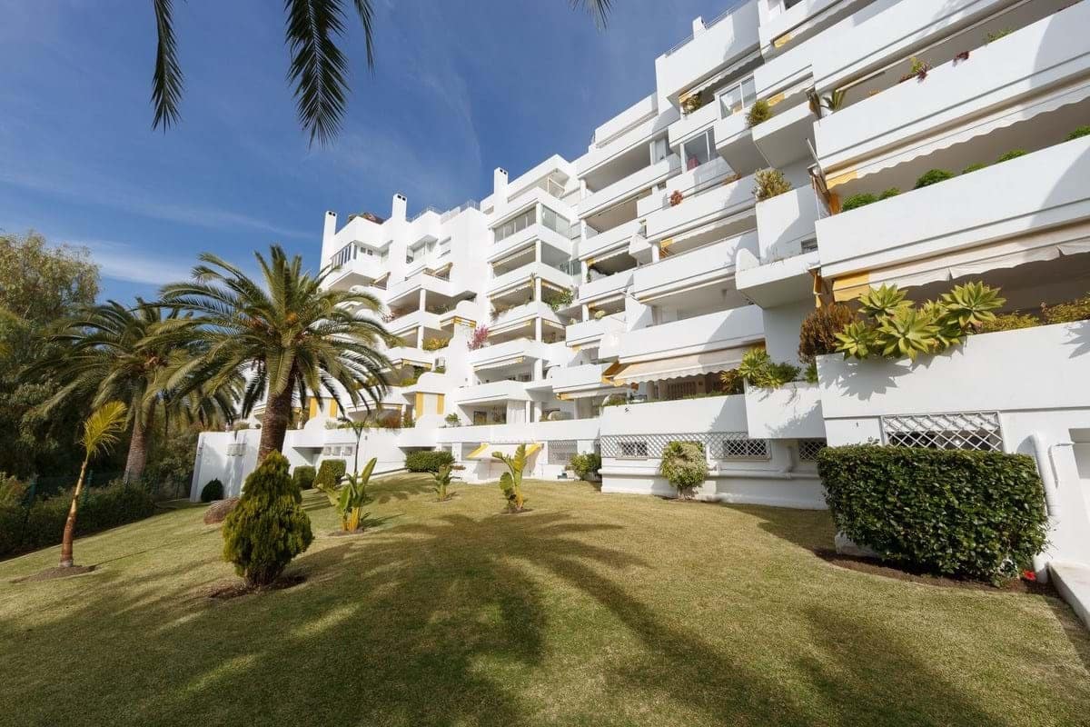 3 sypialnia Apartament na sprzedaż w Mijas z basenem garażem - 640 000 € (Ref: 9287425)