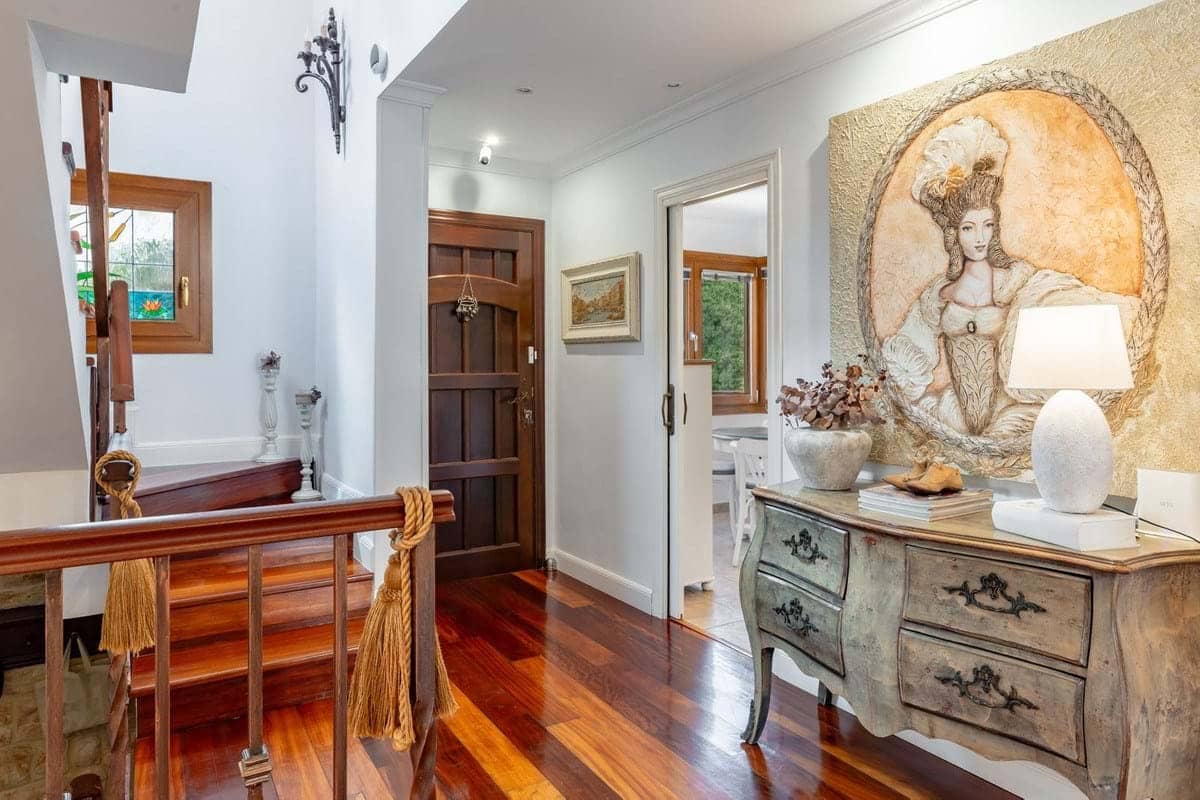 4 bedroom Villa for sale in Mijas with pool garage - € 1,399,000 (Ref: 9287426)