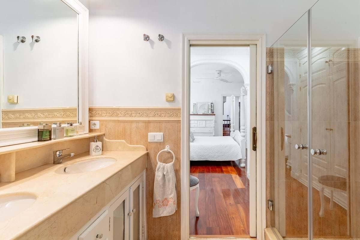 4 bedroom Villa for sale in Mijas with pool garage - € 1,399,000 (Ref: 9287426)