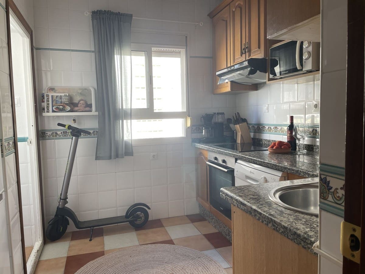Apartamento de 2 habitaciones en Estepona en venta - 305.000 € (Ref: 9297152)