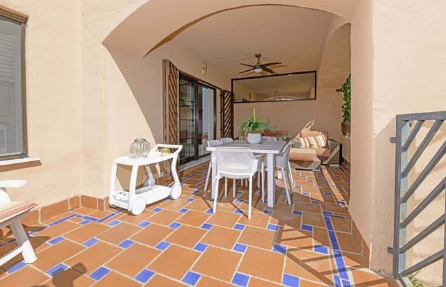 2 makuuhuone Huoneisto myytävänä paikassa New Golden Mile, Estepona mukana uima-altaan 
autotalli - 475 000 € (Ref: 9297153)