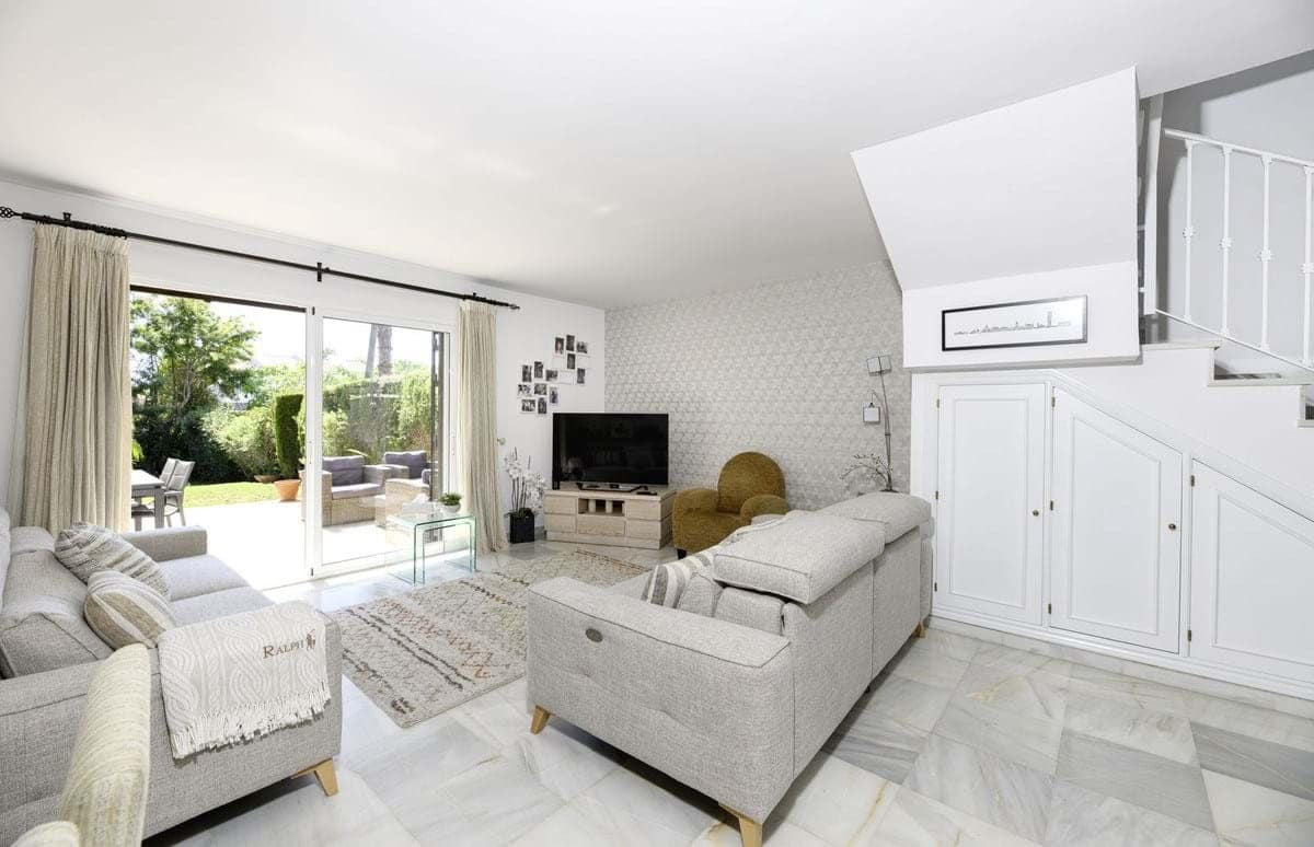 3 soveværelse Byhus til salg i Atalaya-Isdabe med swimmingpool garage - € 475.000 (Ref: 9297154)