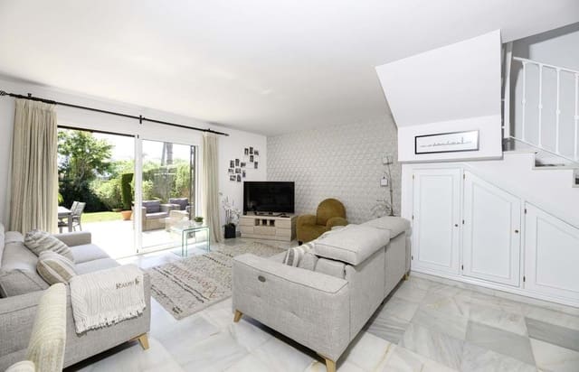 3 soveværelse Byhus til salg i Atalaya-Isdabe, Estepona med swimmingpool garage - € 475.000 (Ref: 9297154)