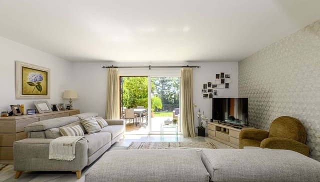 3 soveværelse Byhus til salg i Atalaya-Isdabe, Estepona med swimmingpool garage - € 475.000 (Ref: 9297154)