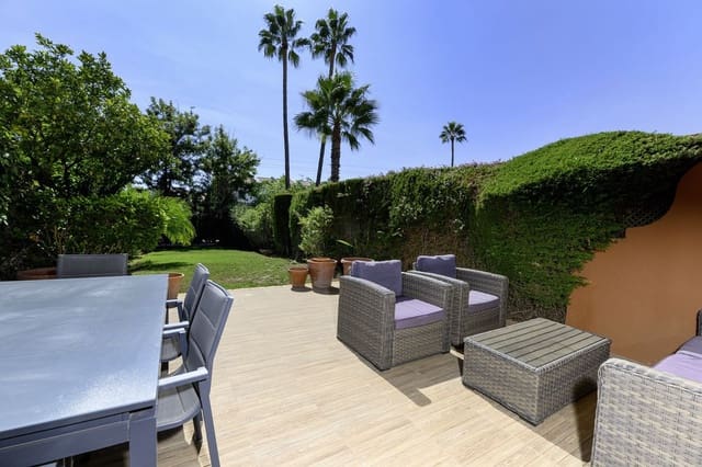 3 soveværelse Byhus til salg i Atalaya-Isdabe, Estepona med swimmingpool garage - € 475.000 (Ref: 9297154)