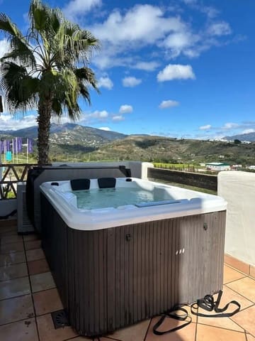 2 soverom Leilighet til salgs i Selwo, Estepona med svømmebasseng garasje - € 485 000 (Ref: 9297880)