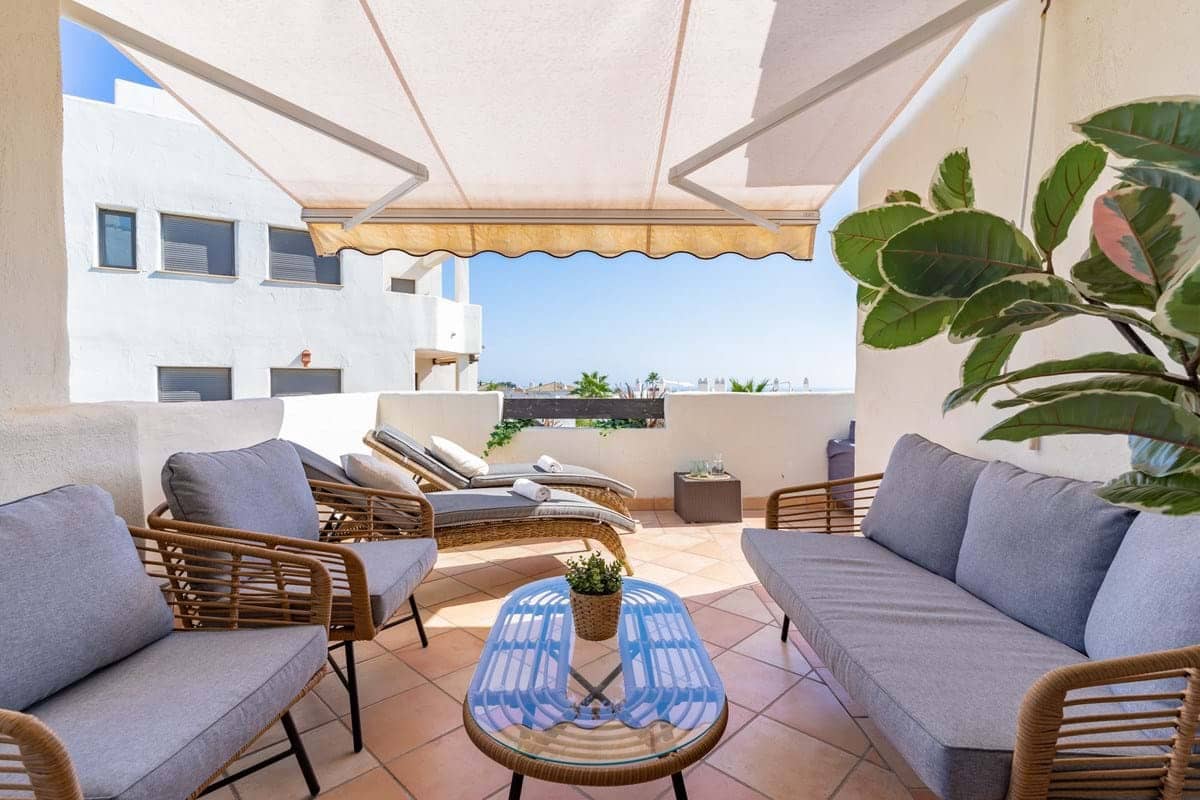 2 bedroom Apartment for sale in New Golden Mile with pool garage - € 485,000 (Ref: 9297880)