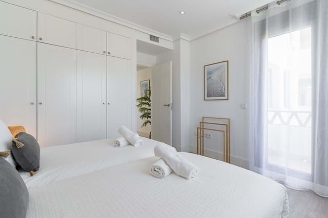 2 soverom Leilighet til salgs i Selwo, Estepona med svømmebasseng garasje - € 485 000 (Ref: 9297880)