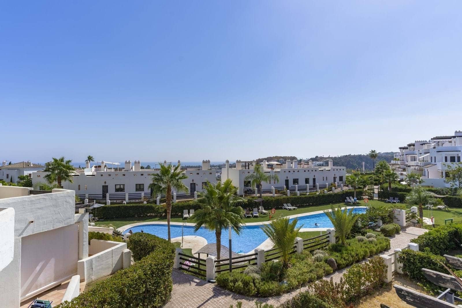 2 bedroom Apartment for sale in New Golden Mile with pool garage - € 485,000 (Ref: 9297880)