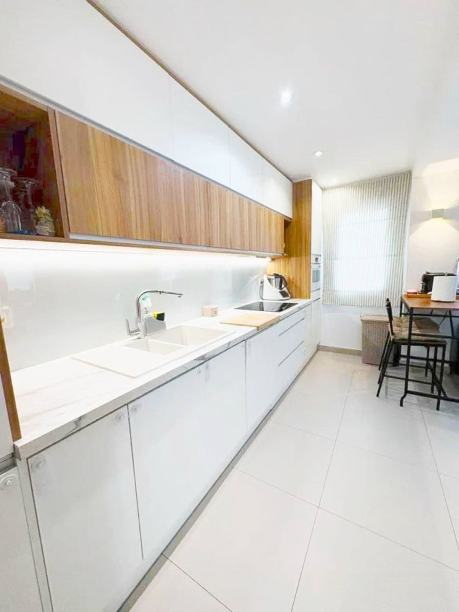 Apartamento de 2 habitaciones en Marbella en venta con piscina - 395.000 € (Ref: 9298801)