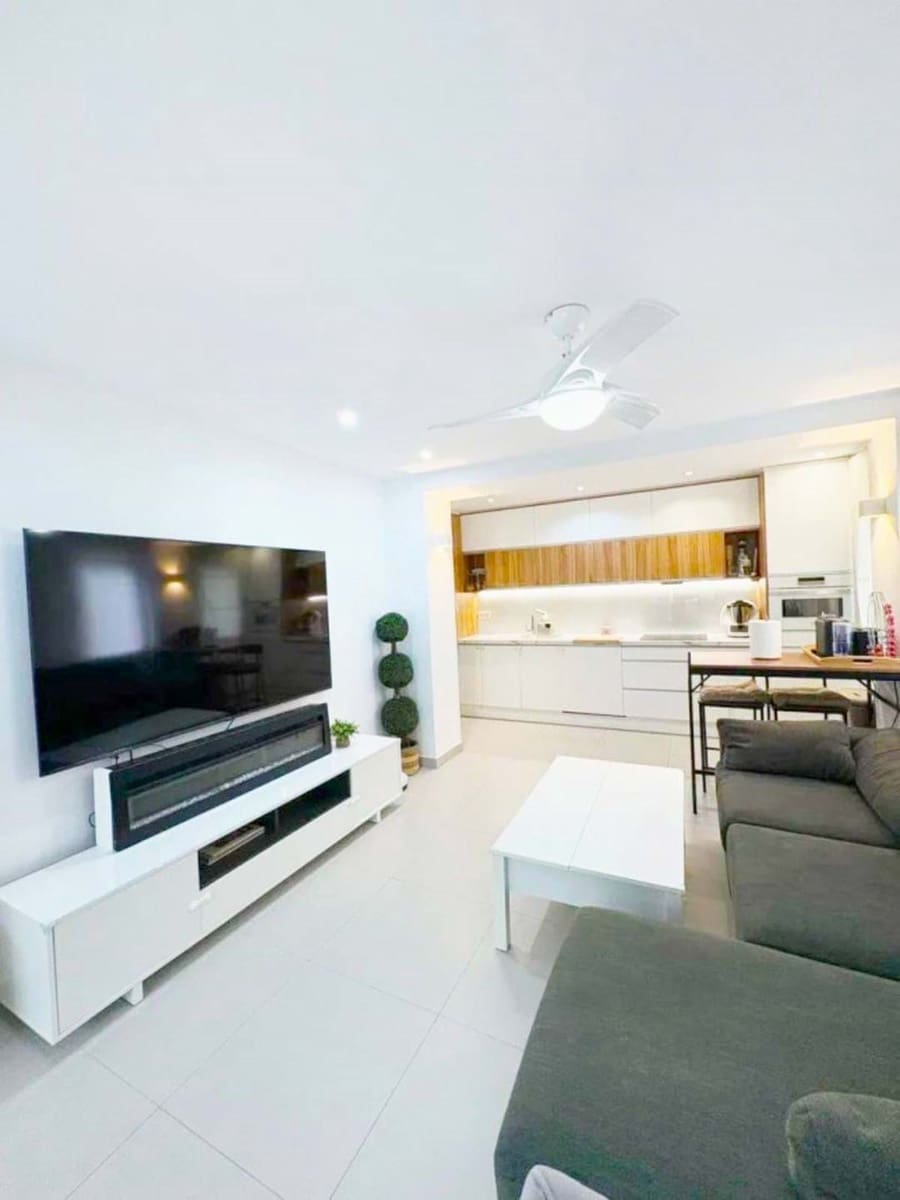 Apartamento de 2 habitaciones en Marbella en venta con piscina - 395.000 € (Ref: 9298801)