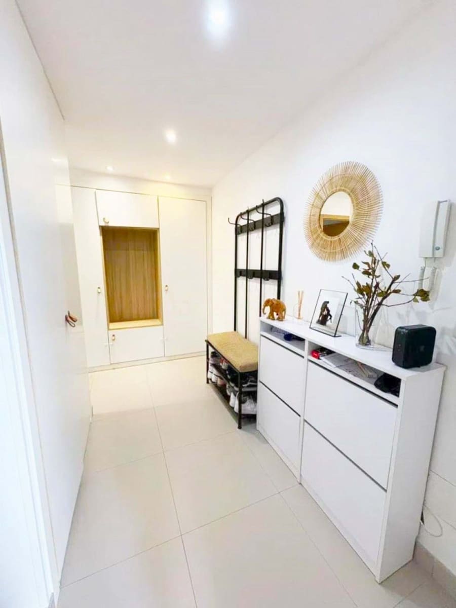 Apartamento de 2 habitaciones en Marbella en venta con piscina - 395.000 € (Ref: 9298801)