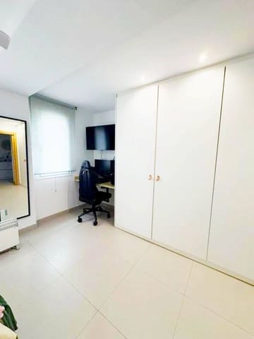 Apartamento de 2 habitaciones en Marbella en venta con piscina - 395.000 € (Ref: 9298801)