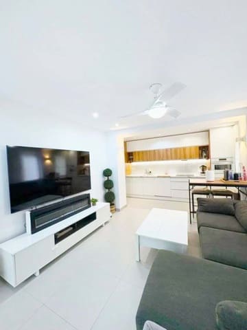 Apartamento de 2 habitaciones en Marbella en venta con piscina - 395.000 € (Ref: 9298801)