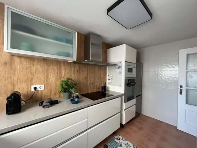 3 camera da letto Villa in vendita in Manilva con piscina garage - 312.000 € (Rif: 9298856)
