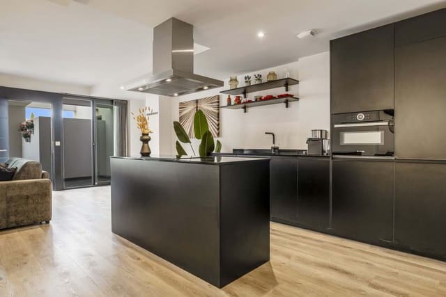 Apartamento de 2 habitaciones en Mijas en venta con piscina garaje - 409.000 € (Ref: 9301370)