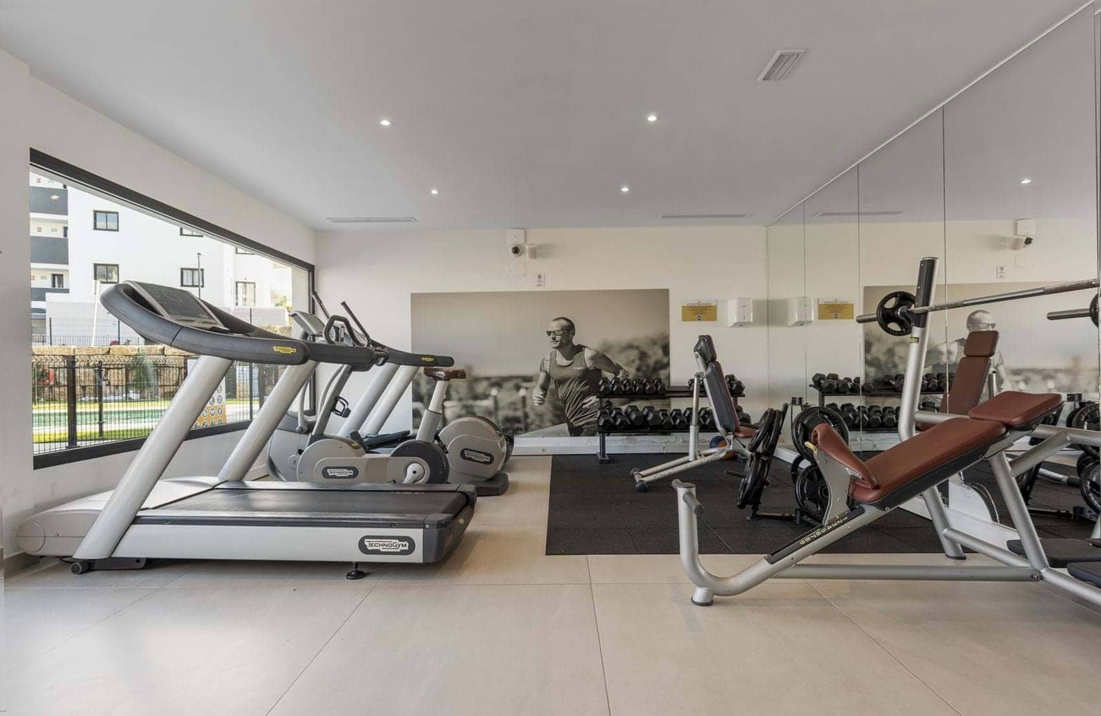 Apartamento de 2 habitaciones en Mijas en venta con piscina garaje - 409.000 € (Ref: 9301370)