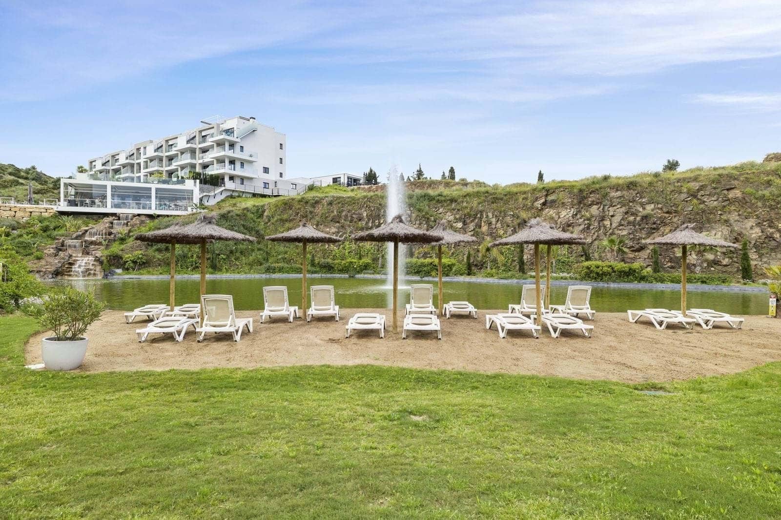 Apartamento de 2 habitaciones en Mijas en venta con piscina garaje - 409.000 € (Ref: 9301370)