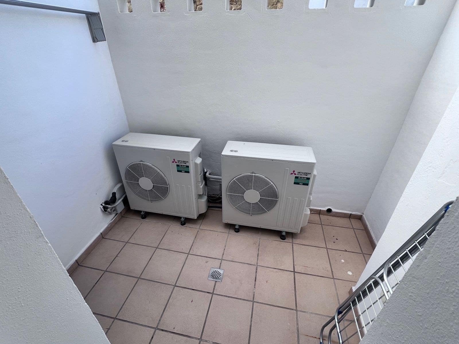 Casa de 2 habitaciones en Mijas en venta con piscina garaje - 465.000 € (Ref: 9301962)