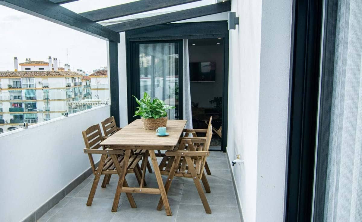 2 bedroom Apartment for sale in Marbella - € 370,000 (Ref: 9314642)